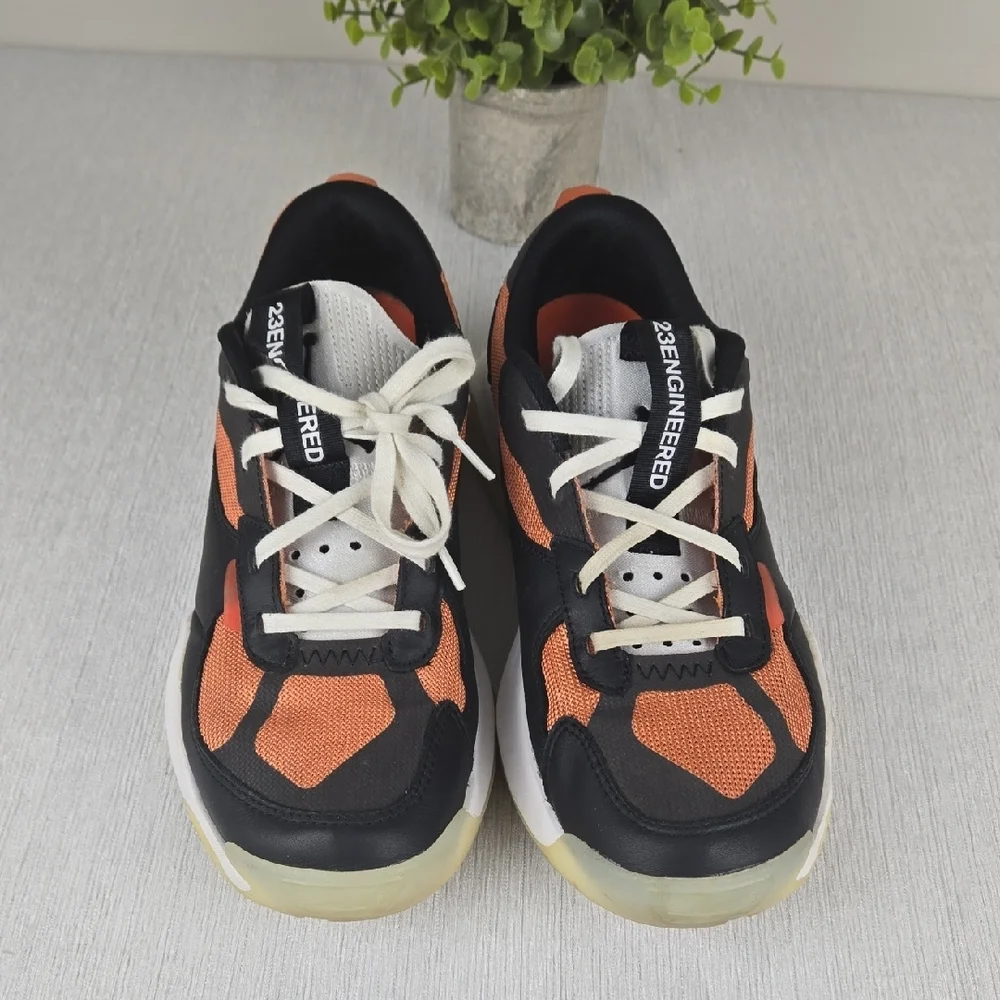 Jordan Air 200E‎ Mens Sneakers Black University Gold DC9836-808 Size 9